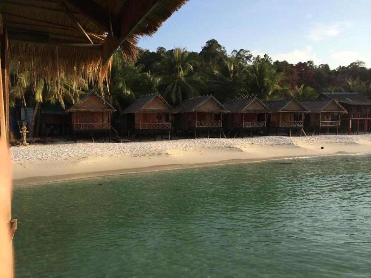 Angkor Chom Bungalows And Rooms Sok San Village Exterior foto
